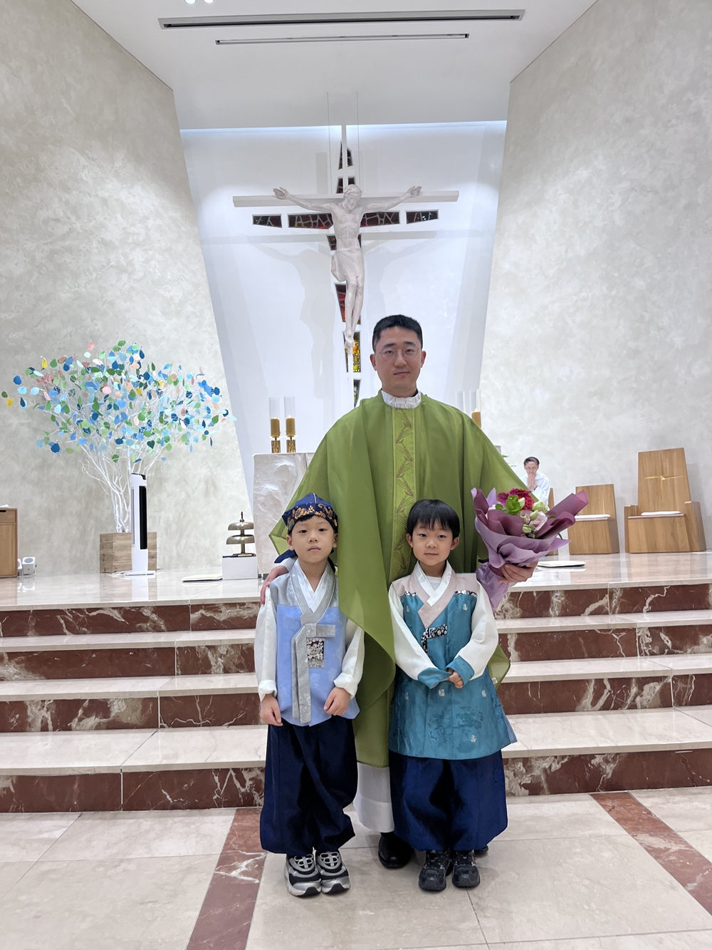 ³ªµÎ¿µ ÇÁ¶õÄ¡½ºÄÚ ½ÅºÎ´Ô ¿µ¸íÃàÀÏ ÃàÇÏ½Ä (2025. 09. 28 )